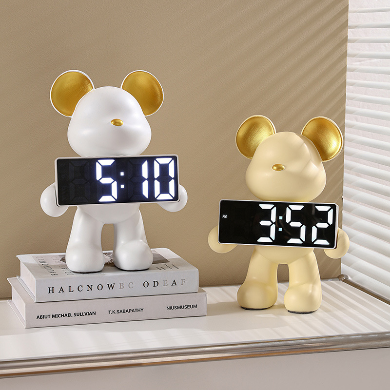 Nordic Creative Resin Bear Clo - огляд і ціна Led Desk Clock
